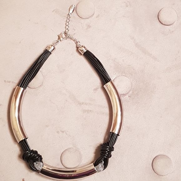 Unique quality fashion necklace - Picture 2 of 3